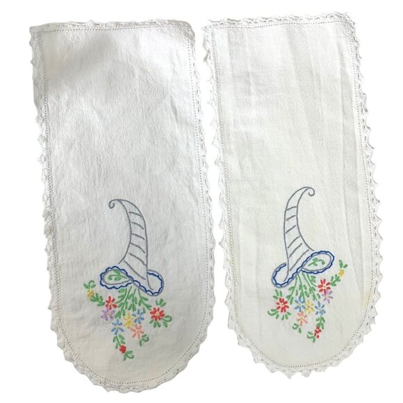 Vintage Armchair Doilies Hand Embroidered Linens Armrest Covers - Picture 2 of 4